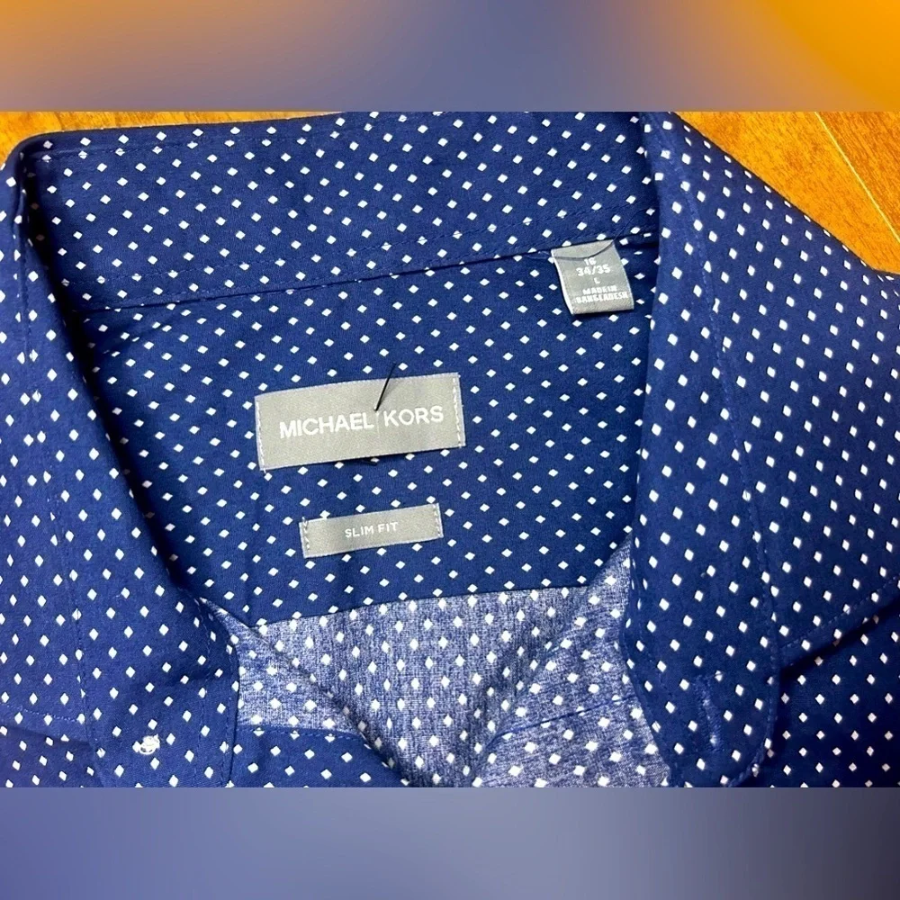 Michael Kors Men’s button up long sleeved shirt, large-slim fit - Picture 3 of 5